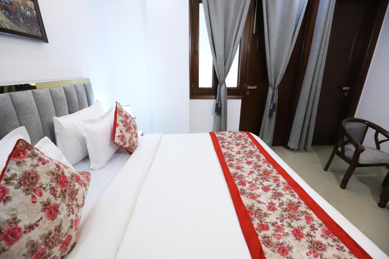 Hotel Nature View Green Park Metro Couple Friendly Nueva Delhi Exterior foto