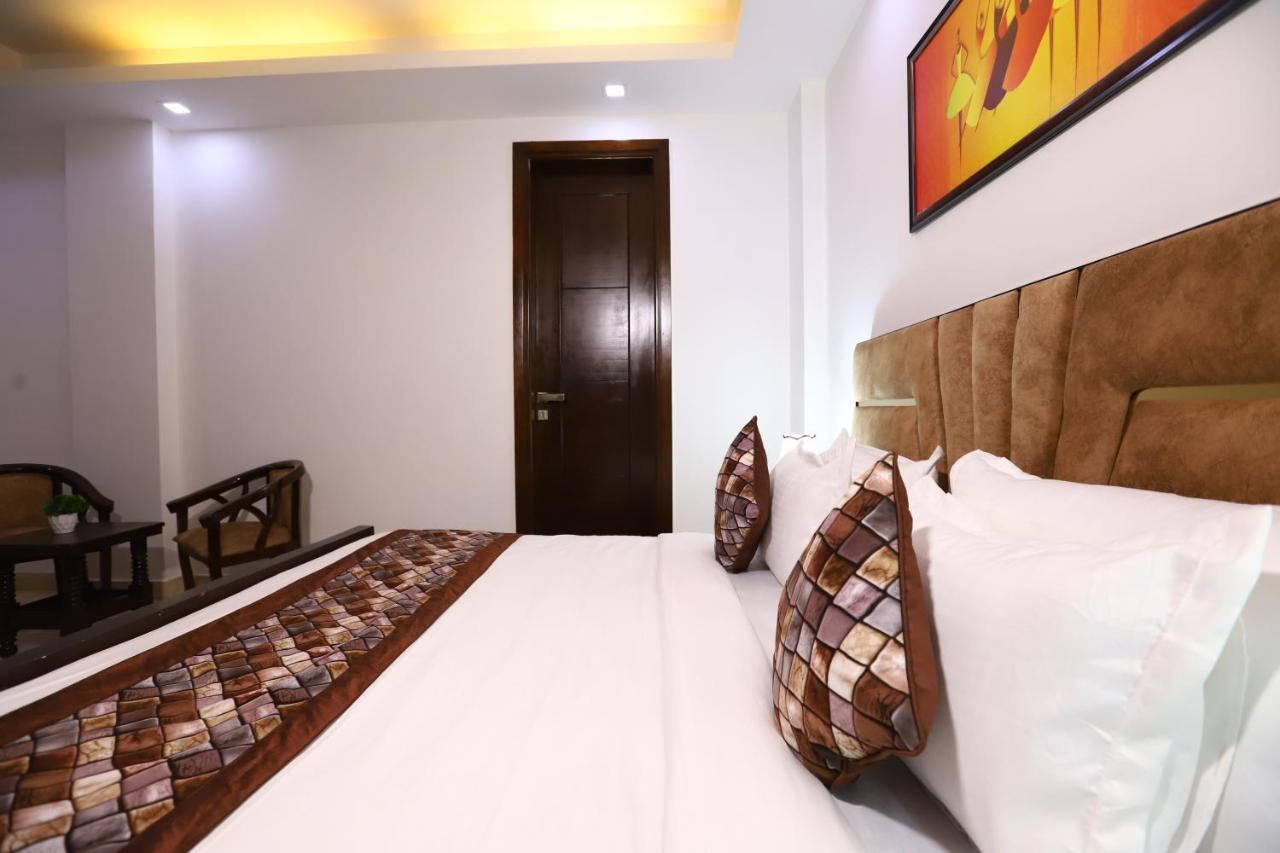 Hotel Nature View Green Park Metro Couple Friendly Nueva Delhi Exterior foto